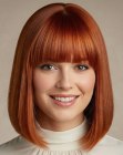 Bob acobreado reto e liso