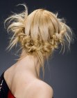 Penteado para casamento ou festa de coquetel