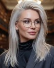 Cabelo loiro platinado longo