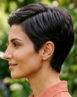 Penteado curto e alinhado para a primavera