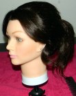 Penteado com rabo de cavalo de alto volume